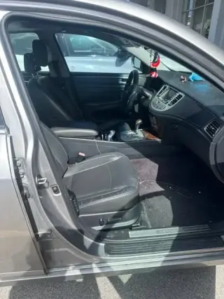 Hyundai Genesis 2011 3.8L V6 4dr Sedán