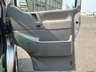 Volkswagen EuroVan 2003