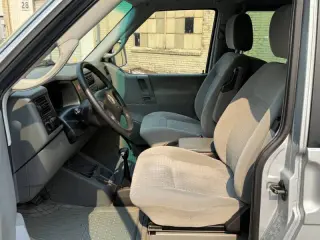 Volkswagen EuroVan 2003