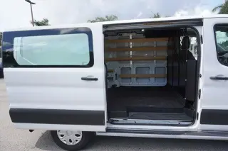 Ford Transit 2025 250 3dr SWB Techo Bajo Furgón de Carga