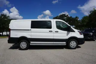 Ford Transit 2025 250 3dr SWB Techo Bajo Furgón de Carga