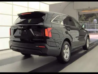 Kia Sorento 2023 LX 4dr SUV