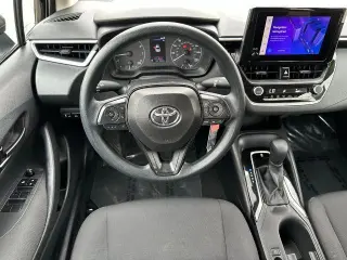 Toyota Corolla 2025 LE Sedán 4 puertas