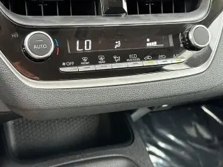 Toyota Corolla 2025 LE Sedán 4 puertas