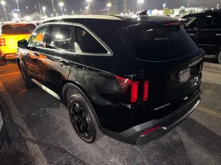Kia Sorento 2024 AWD S 4 puertas SUV