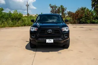 Toyota Tacoma 2021 4x2 SR 4puertas Doble Cabina 5.0 ft SB