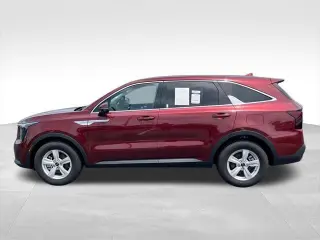 Kia Sorento 2025 LX SUV de 4 puertas