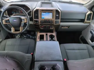 Ford F-150 2018 4x2 XL 4 puertas SuperCrew caja larga 5.5 pies SB