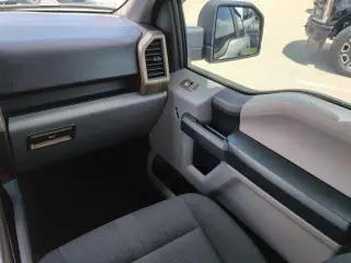 Ford F-150 2018 4x2 XL 4 puertas SuperCrew caja larga 5.5 pies SB