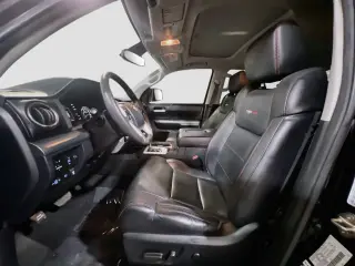 Toyota Tundra 2019 4x4 TRD Pro 4dr CrewMax Cab Camioneta SB (5.7L V8)