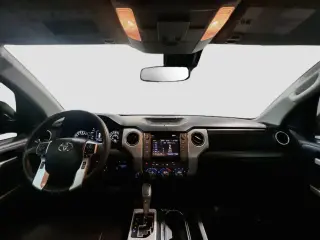 Toyota Tundra 2019 4x4 TRD Pro 4dr CrewMax Cab Camioneta SB (5.7L V8)
