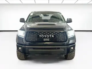 Toyota Tundra 2019 4x4 TRD Pro 4dr CrewMax Cab Camioneta SB (5.7L V8)