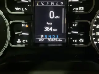 Toyota Tundra 2019 4x4 TRD Pro 4dr CrewMax Cab Camioneta SB (5.7L V8)
