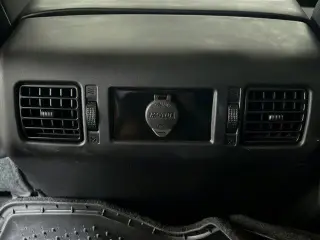 Toyota Tundra 2016 4x4 SR5 4dr CrewMax Cab Camión SB (5.7L V8 FFV)