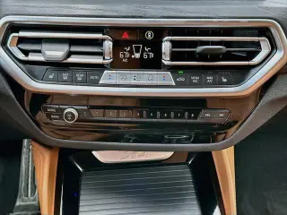 BMW X4 2024 AWD xDrive30i 4dr Deportivo Coupé de Actividades