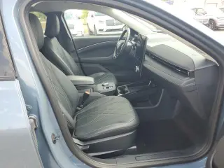 Ford Mustang Mach-E 2024 AWD Select 4dr SUV