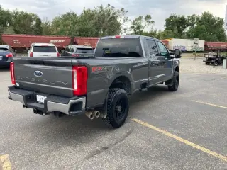 Ford F-350 SD XLT 2025