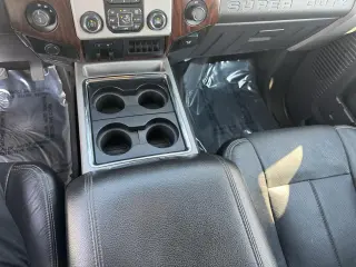 2014 Ford Super Duty F-250 SRW 4WD SuperCab 142" Lariat