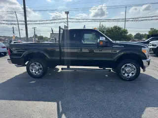 2014 Ford Super Duty F-250 SRW 4WD SuperCab 142" Lariat