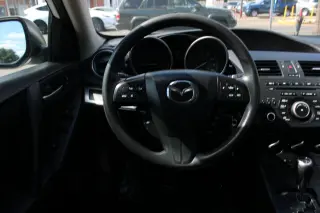2013 Mazda MAZDA3 4dr Sdn Man i Sport