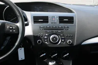 2013 Mazda MAZDA3 4dr Sdn Man i Sport