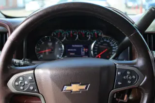 2014 Chevrolet Silverado 1500 4WD Crew Cab 153.0" High Country