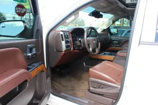 2014 Chevrolet Silverado 1500 4WD Crew Cab 153.0" High Country