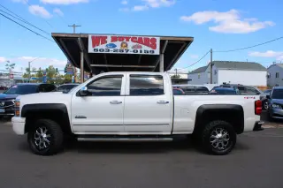 2014 Chevrolet Silverado 1500 4WD Crew Cab 153.0" High Country