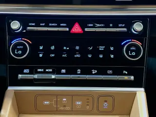 Hyundai SANTA FE 2025 AWD Limited 4dr SUV