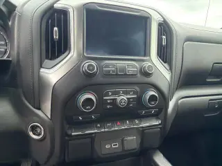 Chevrolet Silverado 1500 2021 4x4 RST 4dr Crew Cab 5.8 ft. SB