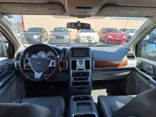 2008 Chrysler Town & Country TOURING