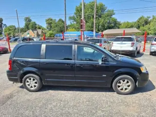 2008 Chrysler Town & Country TOURING