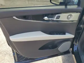 Lincoln Nautilus 2024 tracción en las cuatro ruedas Black Label 4dr SUV