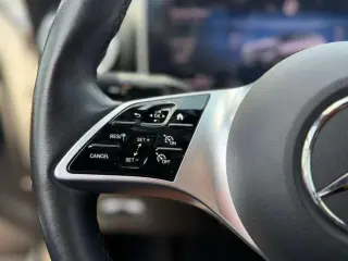 2025 Mercedes-Benz C-Class C300 4MATIC Sedan