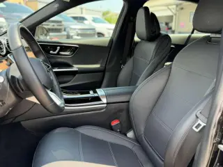 2025 Mercedes-Benz C-Class C300 4MATIC Sedan