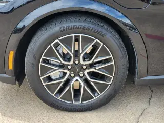 Ford Mustang Mach-E 2025 Premium 4 SUV