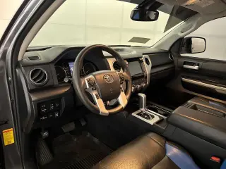 Toyota Tundra 2020 4x4 SR5 Cabina CrewMax 4 puertas Pickup Body on Frame