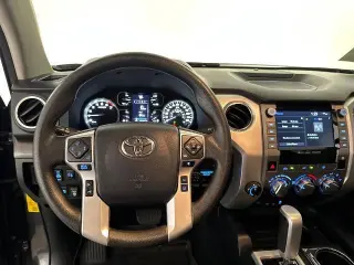 Toyota Tundra 2020 4x4 SR5 Cabina CrewMax 4 puertas Pickup Body on Frame