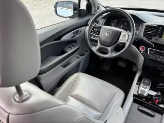 Honda Pilot 2019 AWD Touring 4dr SUV con asientos de capitán traseros