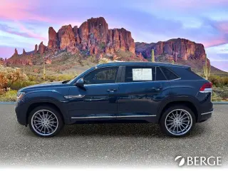 Volkswagen Atlas Cross Sport 2021 V6 SE R-Line 4dr SUV w/Technology