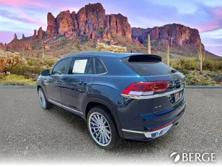 Volkswagen Atlas Cross Sport 2021 V6 SE R-Line 4dr SUV w/Technology