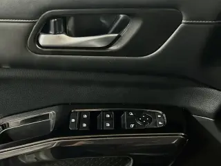 Nissan Pathfinder 2022 SV SUV 4 puertas
