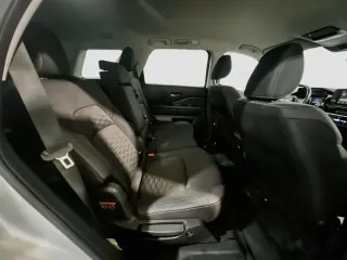 Nissan Pathfinder 2022 SV SUV 4 puertas