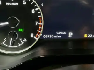 Nissan Pathfinder 2022 SV SUV 4 puertas