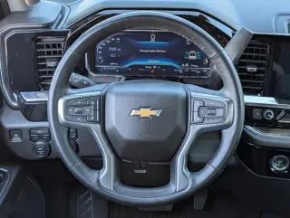 Chevrolet Silverado 1500 2023 4x4 LT 4dr Crew Cab 5.8 ft. SB con 2FL