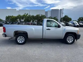Chevrolet Silverado 1500 2010 4x2 Work Truck Cabina Regular 2 puertas 8 ft. LB