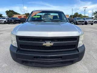 Chevrolet Silverado 1500 2010 4x2 Work Truck Cabina Regular 2 puertas 8 ft. LB