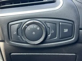 Ford Edge 2022 AWD SE 4dr Crossover