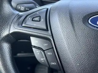 Ford Edge 2022 AWD SE 4dr Crossover