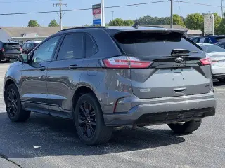Ford Edge 2022 AWD SE 4dr Crossover
